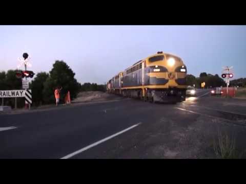El zorro grain train at clunes through Ballarat