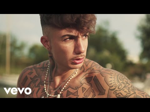 Sayanbull - Sottomano di papà (Official Video)