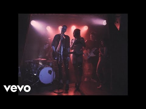 LA WOMEN - Count It Up ft. SACHI