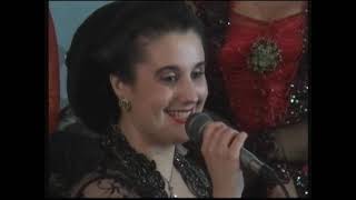 Download lagu American foreigner Megan plays in Indonesia mp3 Download lagu American foreigner Megan plays in Indonesia mp3