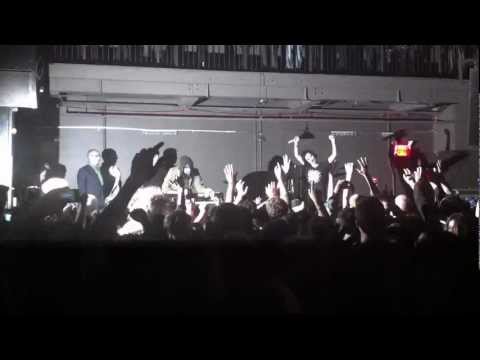 Crystal Castles "Suffocation" live NYC