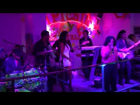 Adrian y Los Dados Negros - Grandes Exitos  │ VIVO