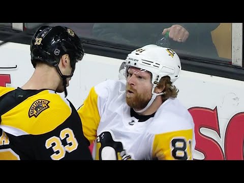 Chara gives Kessel a shot during Bruins & Penguins scrum