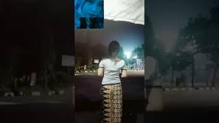 Download lagu Jalan sendiri Pake kain sarung batik mp3 Download lagu Jalan sendiri Pake kain sarung batik mp3