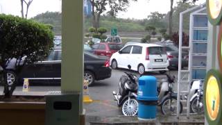 preview picture of video 'Subhanallah... Hujan Batu di RnR Tapah'