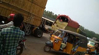 preview picture of video '120 Tyres Big Truck in Nellore.... Toll plaza'
