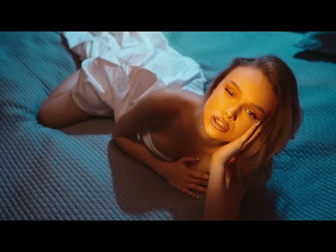 Vescan x Eva Timush - Cafeaua rece intre ruine