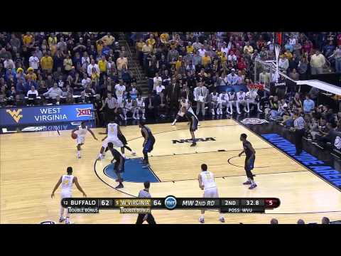 Buffalo vs. West Virginia: Tarik Phillip 3-pointer seals the win