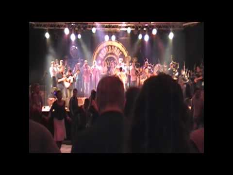 Le bagad de la Kerlenn Pondi et Ampouailh - Laridé de Baud