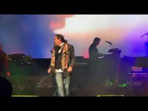 Cada vez Más Azul violeta 30 años