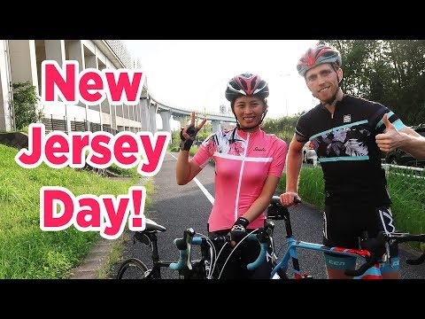 She Loves Her New Pink Jersey! Santic Review [Cycling Japan]