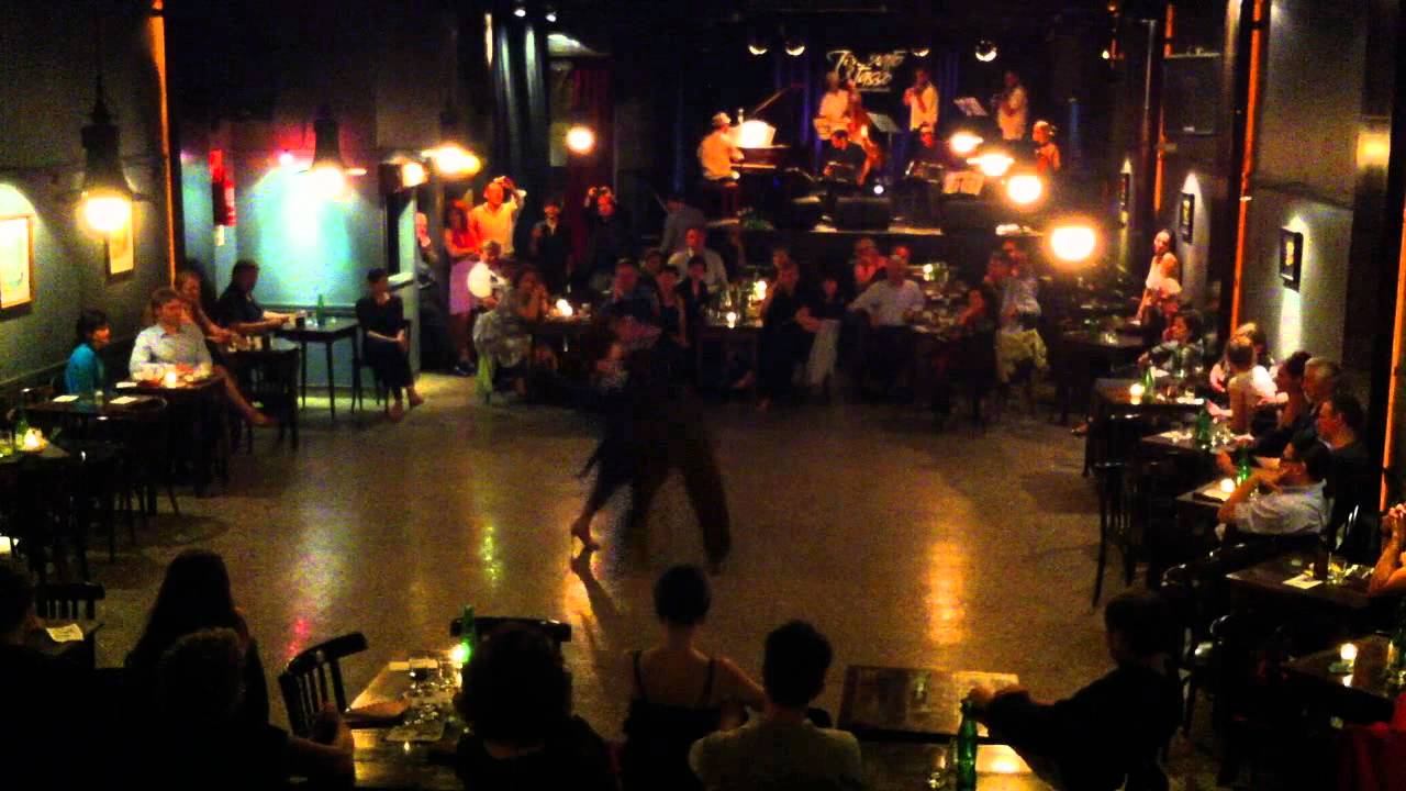 Natasha Arapé y Pedro Ochoa con Rascacielos en La Milonga del Tasso: Este Es El Rey