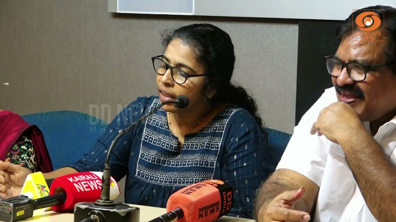 ആശാ വർക്കർമാരോട് കേന്ദ്ര കേരള സർക്കാരുകൾ കാണിക്കുന