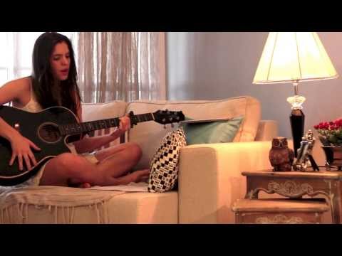 É De Coração - Olivia Heringer