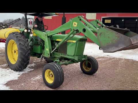 Lot 102 - John Deere 2510 Tractor