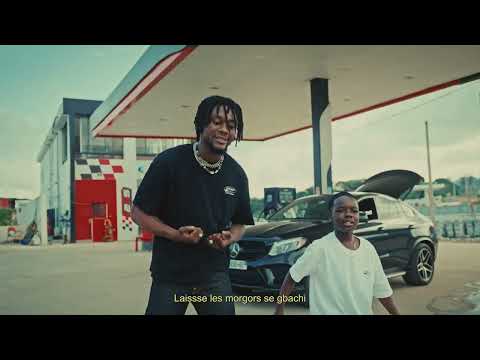 SK 07 FT LE COUTEAU - VRAI TRAP (Clip Officiel)