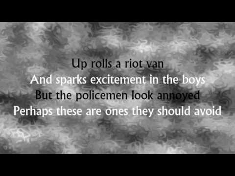 Arctic Monkeys: Riot Van (Lyrics)