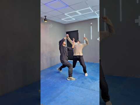 Master These 3 Street Self-Defense Techniques!💥⚡️ #selfdefense  #StreetSmart #Capoeira #sidekick