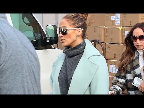 Jennifer Lopez Drops By Louis Vuitton For Holiday Bargains