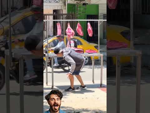 مقلب الورق اللحمة😂 #تعليق_صوتي #كوميديا #مقاطع_مضحكة #فيديوهات_مضحكة #مواقف_مضحكة #ضحك #ترفيه