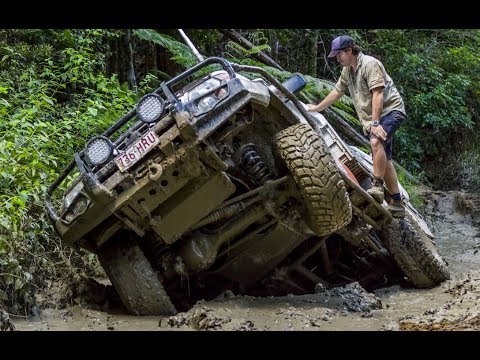 INSANE LIFTS, BOGS & DAMAGE - Glasshouse Mountains Madness!