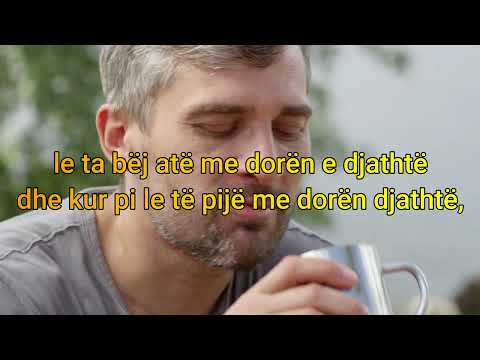 Mos hani dhe mos pini me dorën e majtë