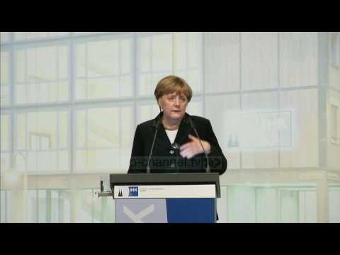 Merkel i përgjigjet Trump - Top Channel Albania - News - Lajme