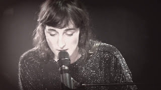 Juliette Armanet. la Cigale / Paris 11.10.2017 " l'Amour en solitaire"