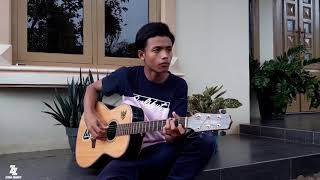 Download lagu RESTU VANHOUTEN-SINAR JANGAN MENANGIS mp3