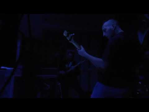 Dogs 48-caskets of war (live)