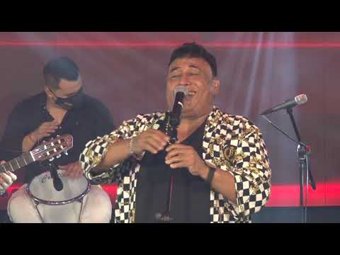 Con Los Crespos Hechos  - Los Embajadores Vallenatos (En Vivo) / Robinson Damian y Jairo De La Ossa.