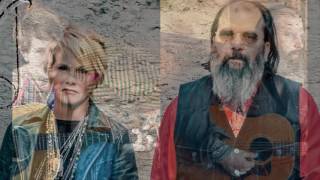 Shawn Colvin and Steve Earle - Tell Moses
