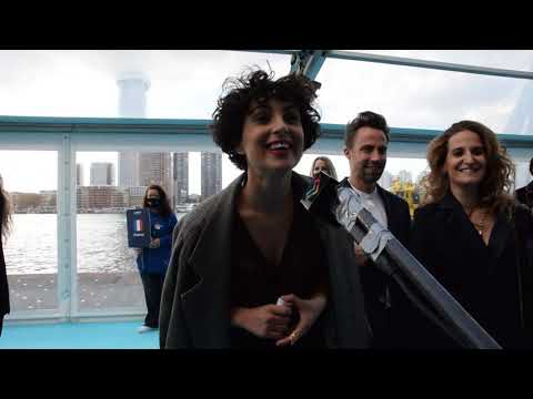 ESC 2021: Turquoise Carpet - Barbara Pravi (France)