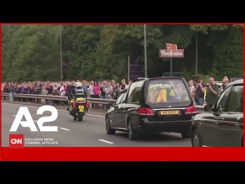 Udhëtimi i fundit, arkivoli i mbretëreshës në Pallatin Edinburgh, skocezët në lot