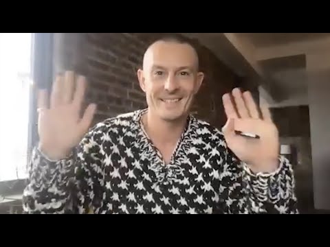 Jeanie Annan-Lewin in conversation with Jonathan Saunders | Interviews