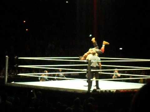 WWE RAW O2 WORLD BERLIN AM 14 04 2012