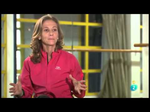 Vídeo: Caso Marta Bobo. A protagonista fala do ocorrido nos anos 1984 e 1985, cando se difundiron as falsas noticias sobre a anorexia e a lesión que supostamente padeceu. 