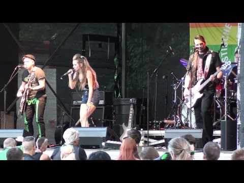 Kitty in a Casket 03 @ Donauinselfest 2012