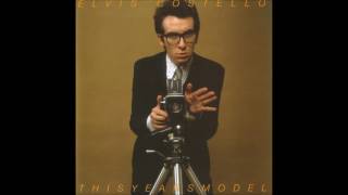 Elvis Costello &amp; The Attractions - (I Don&#39;t Want To Go To) Chelsea