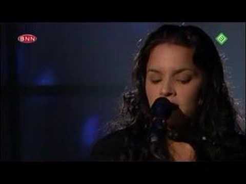 2003-03-14 - Norah Jones - Come Away with Me (Live @ TOTP)