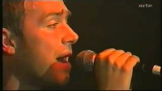 Blur - Battery in your leg (live 2003)