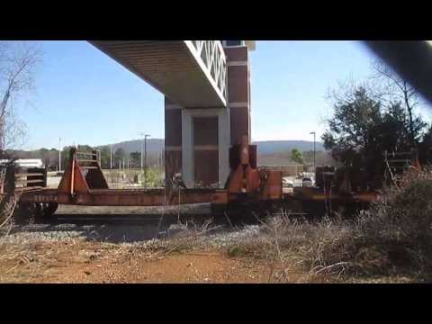 NS 6623 heads north through Huntsville, AL