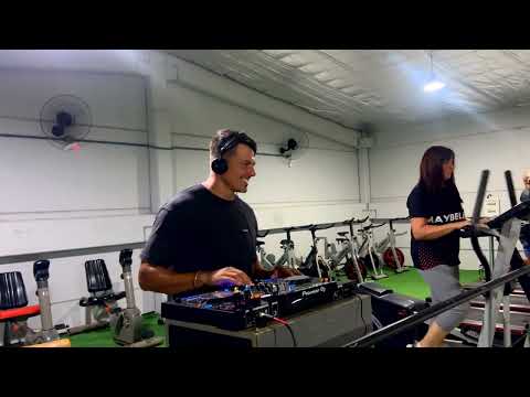 Junior Mach Live  at OldSchool, Itapema, Santa Catarina.