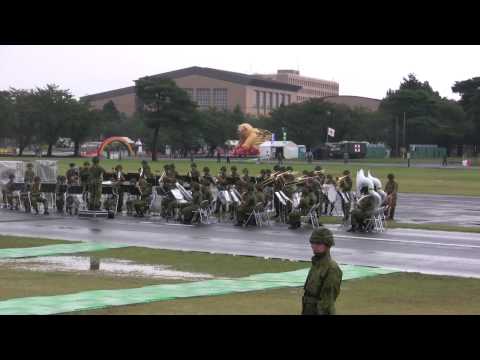 Sousa "US Field Artillery March" with 105mm Cannons