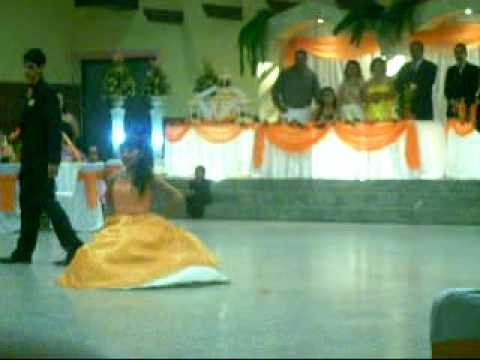 balls de adilene bazan