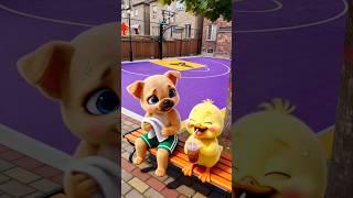 Happy daily life of duckling and puppy: playing ball, snacking and chasing bubbles