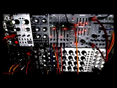 Making FM with Behringer SYSTEM 100 121 DUAL VCF