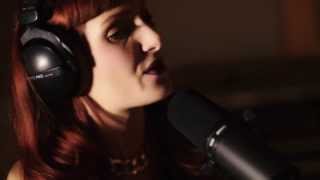 Greta Gray - Live from Bluefemme [#1/3] - Joy From Outer Space / Save Lady Gaga