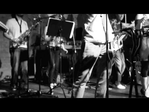 MrScruff' 'Get a Move On' 100% Live @ VillageUnderground, London