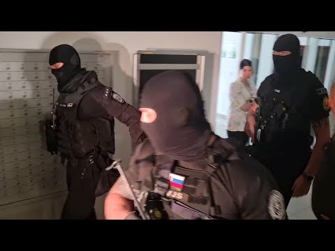 🔴 Bývalý bos sýkorovcov Róbert Lališ prichádza na súd | Aktuality